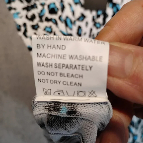 Lavena NWT Women's Ribbed Sweater Sleeveless White/Black/Blue Animal Print SMALL - Picture 9 of 11